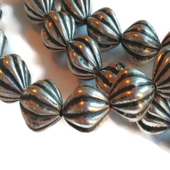 As Low As $2 Antique Silver Corrugated Lantern CCB Acrylic Beads 10mmx11mm (25) - Picture 3 of 3